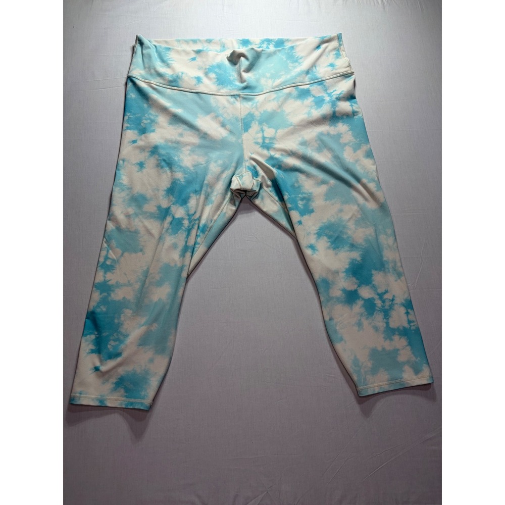 Fabletics Powerhold Tie Dye Capri Leggings Women's Size 4X Blue White Athletic
